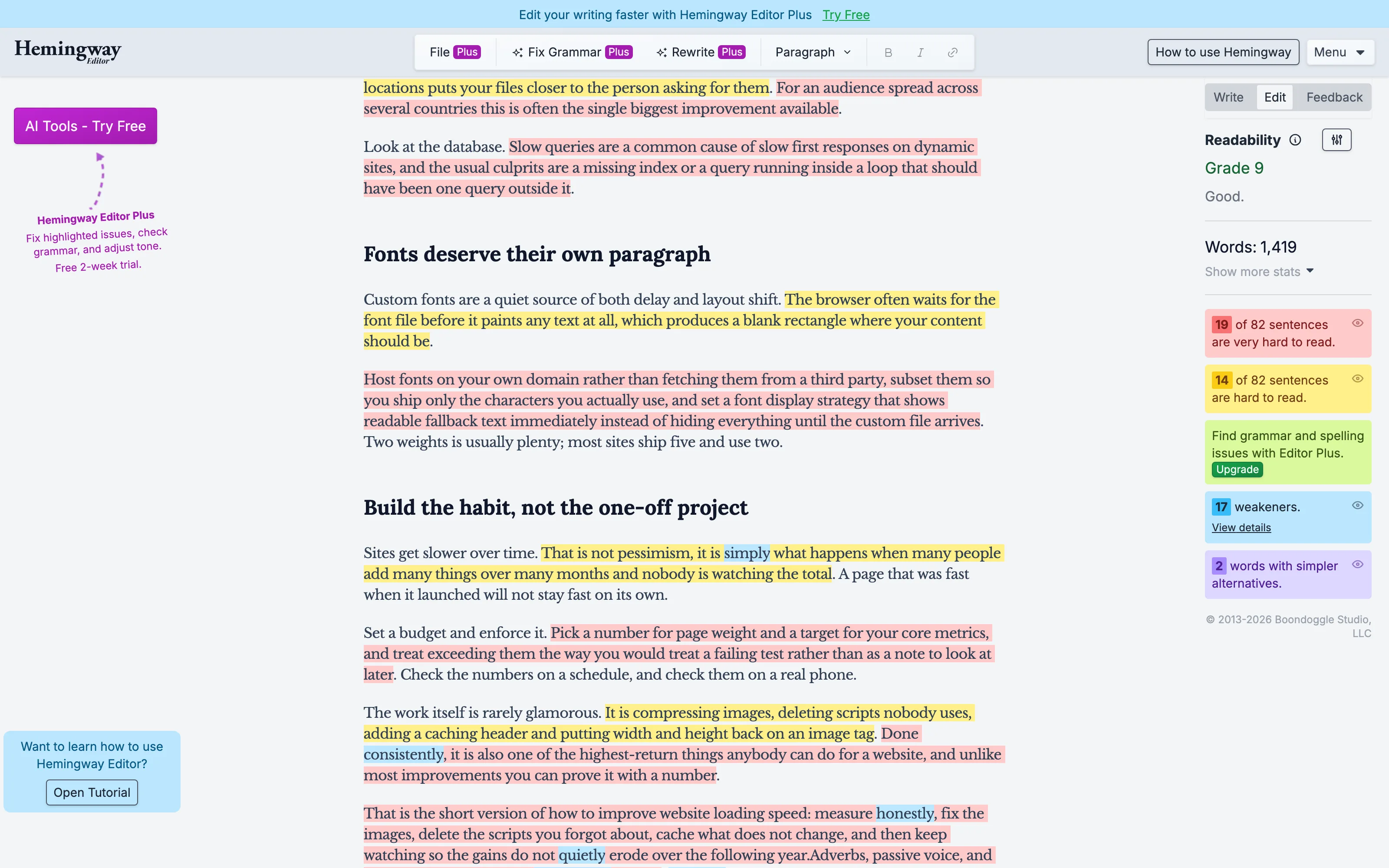 Hemingway Editor показывает Readability Grade 9 с пометкой Good, Words 1,419, 19 предложений из 82 очень трудных для чтения, 14 из 82 трудных, 17 ослабляющих слов, 2 слова с более простыми заменами и зелёную панель с текстом "Find grammar and spelling issues with Editor Plus" рядом с бейджем Upgrade.